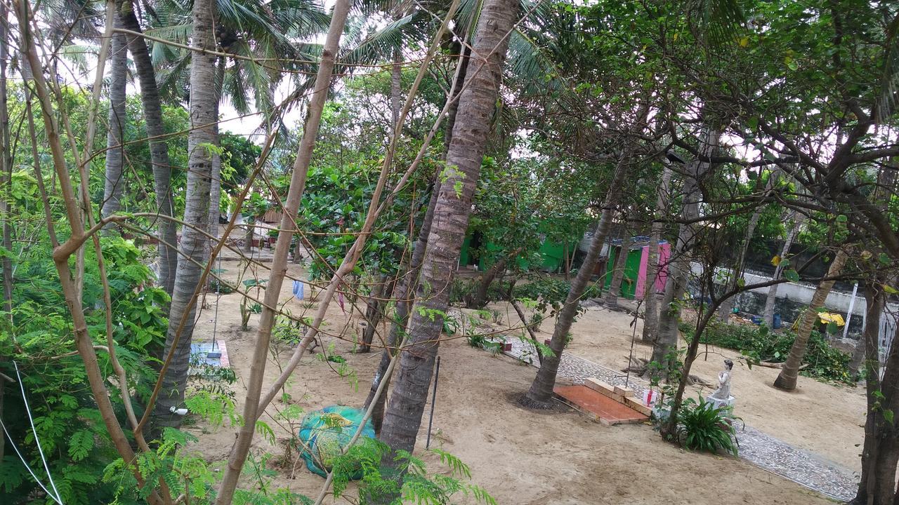 Seashore Garden Beach Resort 칸치푸람 외부 사진
